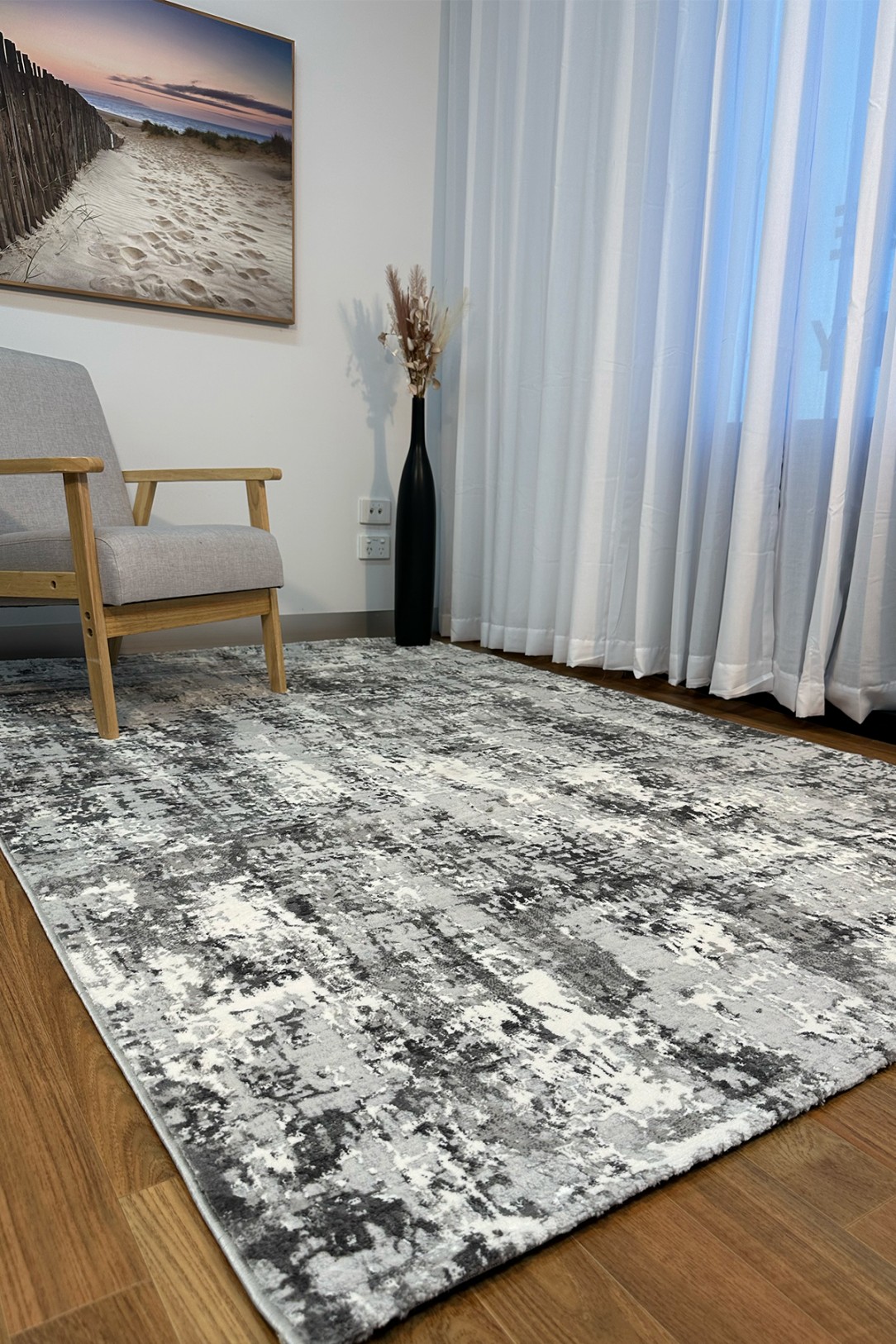 Dara Abstract Grey Large Area Rug