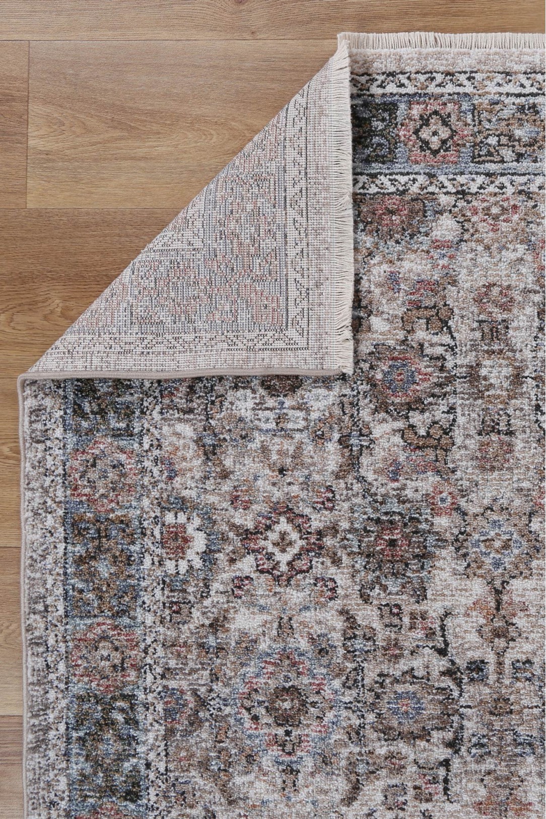 Sydney Avoz Traditional Rug