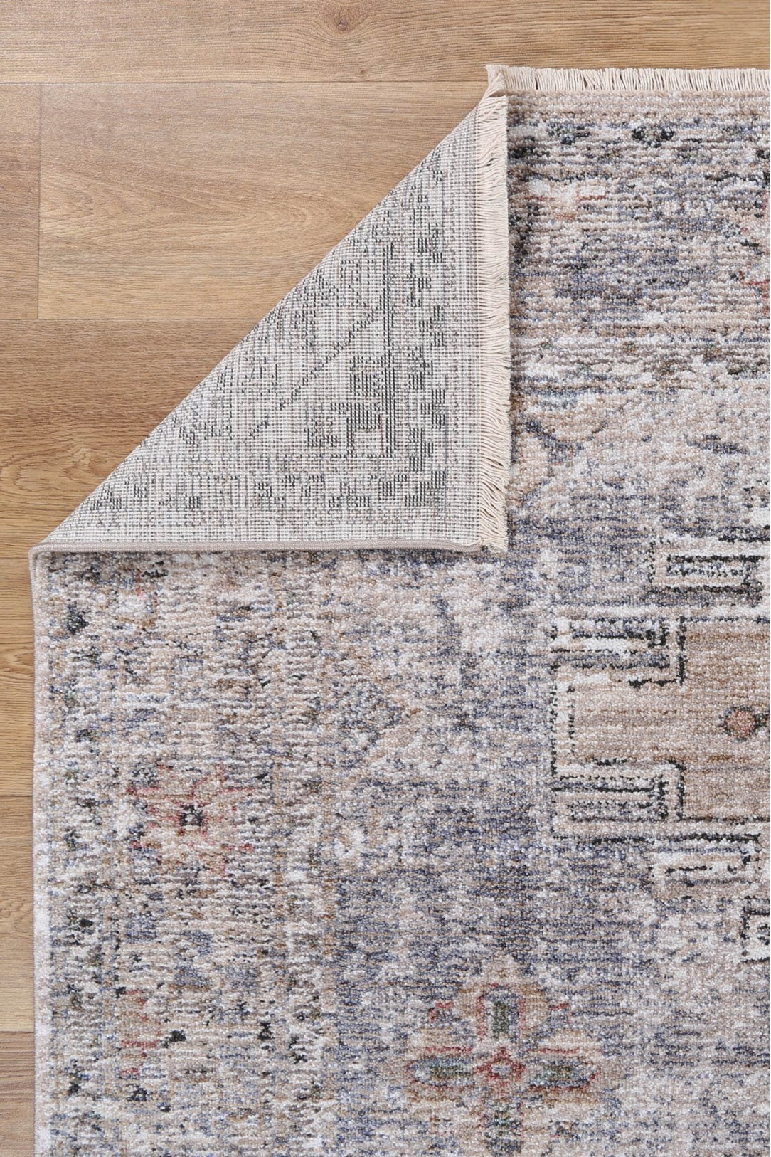 Sydney Derbent Ash Traditional Rug