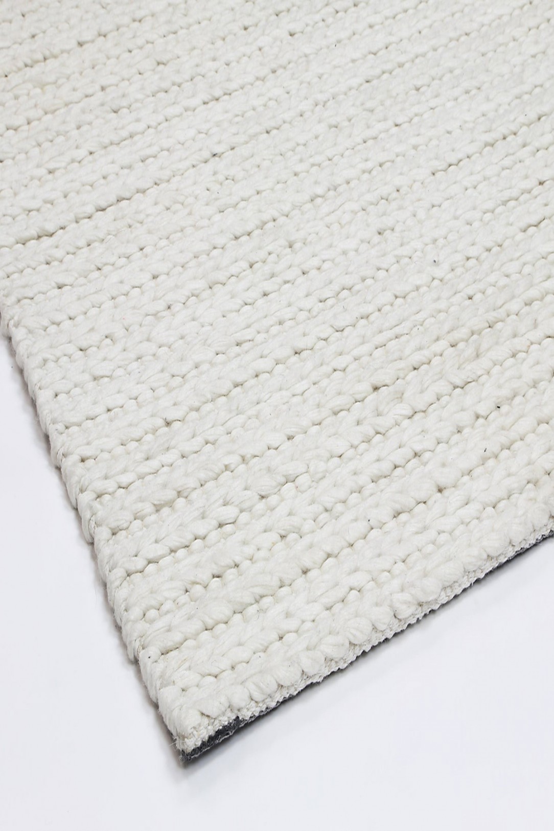 Wool Blended Hand-Tufted Area Rug White