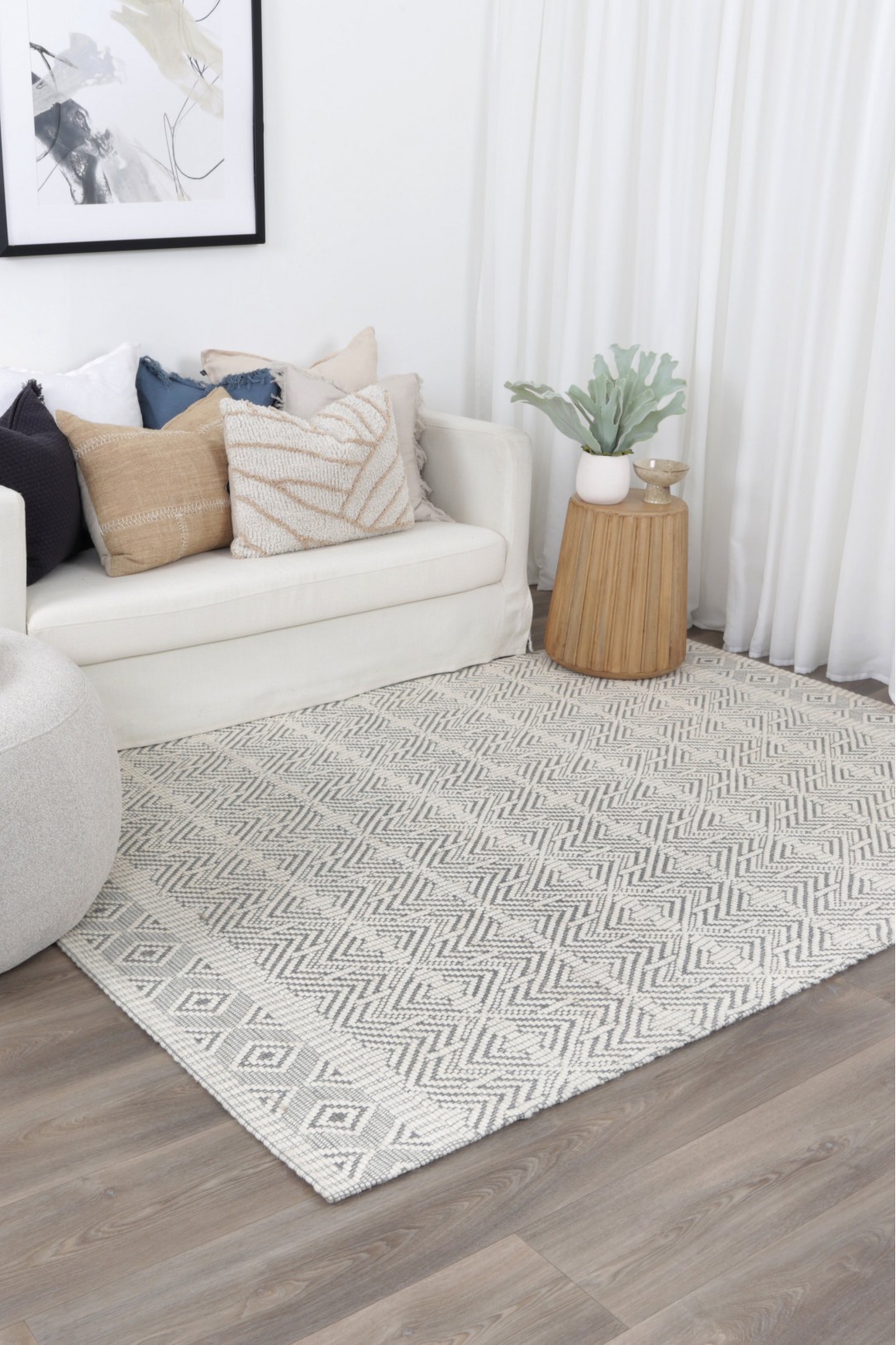 Torquay Chevron light Grey Wool Rug